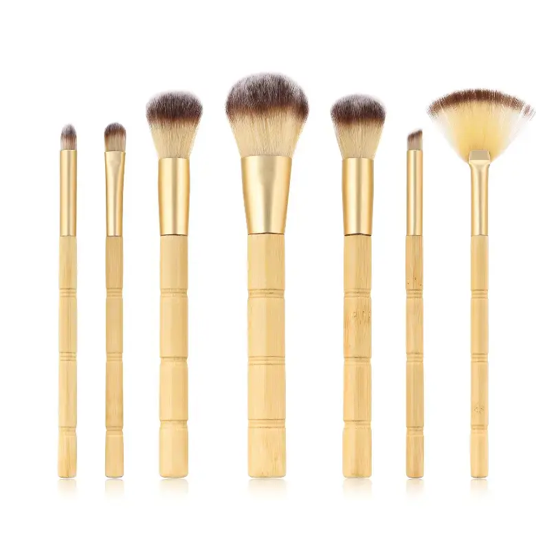 7 Makeup Brushes