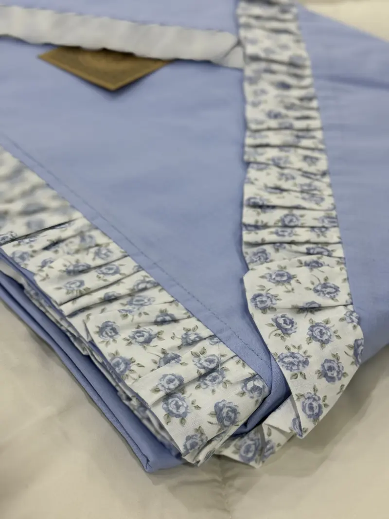 Completo lenzuola matrimoniale "Primavera" con frill a fiorellini