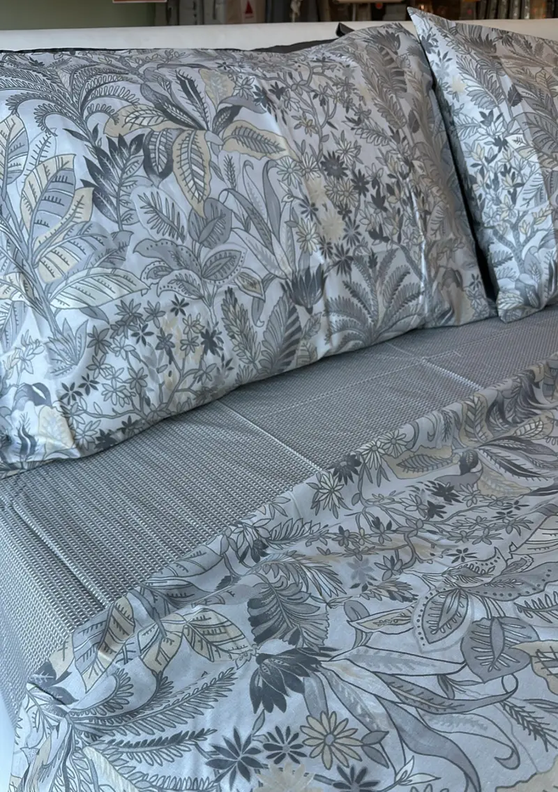 Completo Letto Thais Grigio in Cotone Singolo