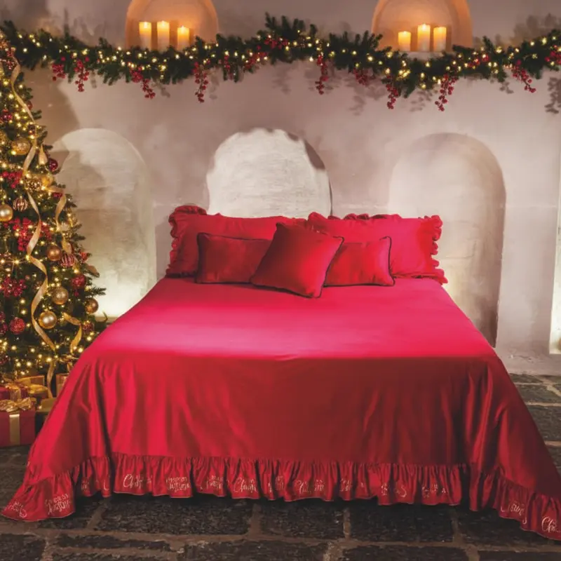 Copriletto Natalizio in Velluto Rosso – Merry Christmas
