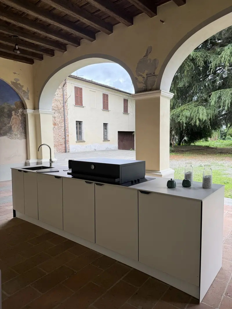 Cucina da esterno completa Vezzoni Etna 320 cm – barbecue, lavello e frigorifero integrati