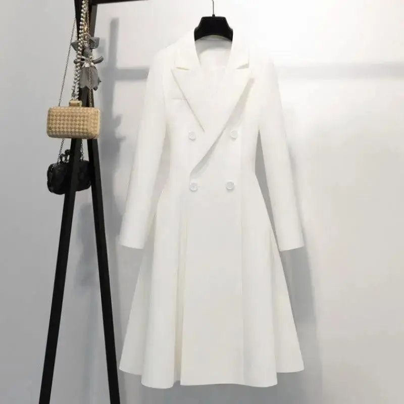 Curve Mid-length Windbreaker Women