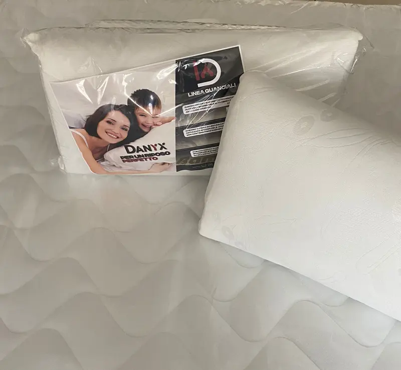 Cuscino in Fibra Super Soft 70x40 H 18cm Federa in Bamboo Guanciale da Letto