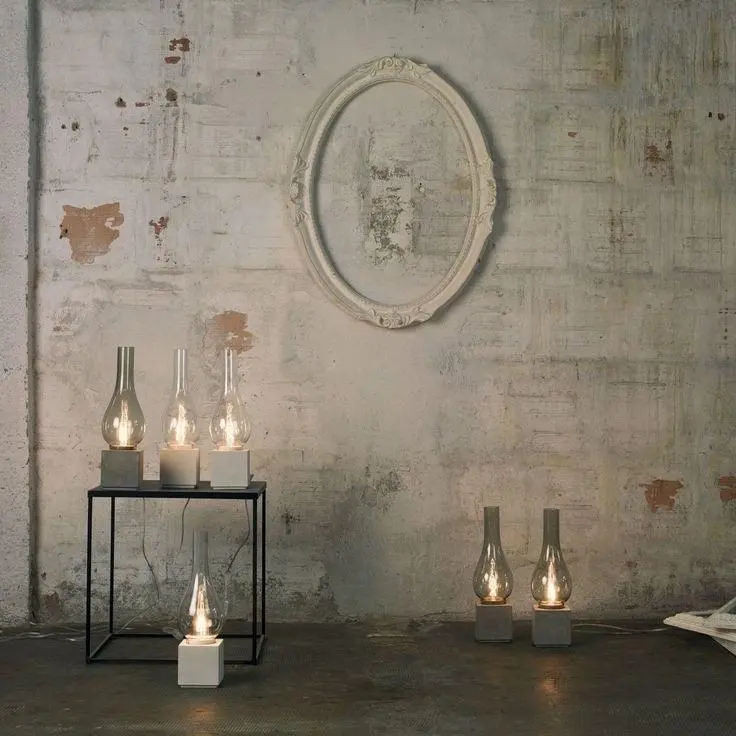 Karman, Lampada da tavolo base bianca, collezione AMARCORD, CT121BSINT, Matteo Ugolini