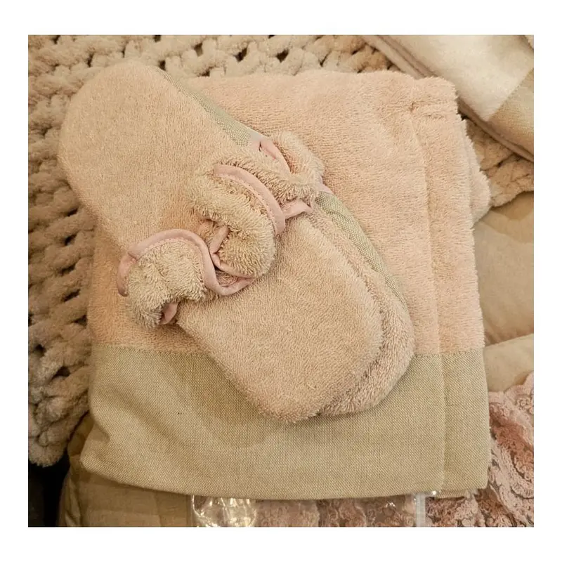 Mia per te Set 3 pezzi Doccia Pareo, Fascia e Ciabatte in cotone "Toe" 2 varianti(3 unità)