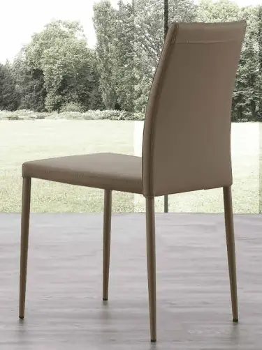 Naked La Seggiola