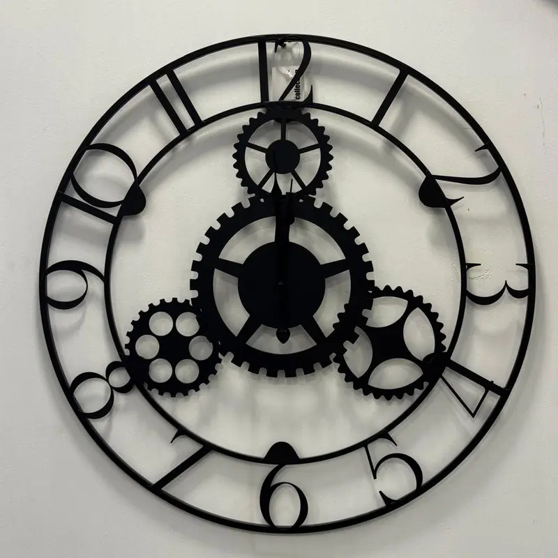 Orologio da Parete in Metallo Nero con Ingranaggi