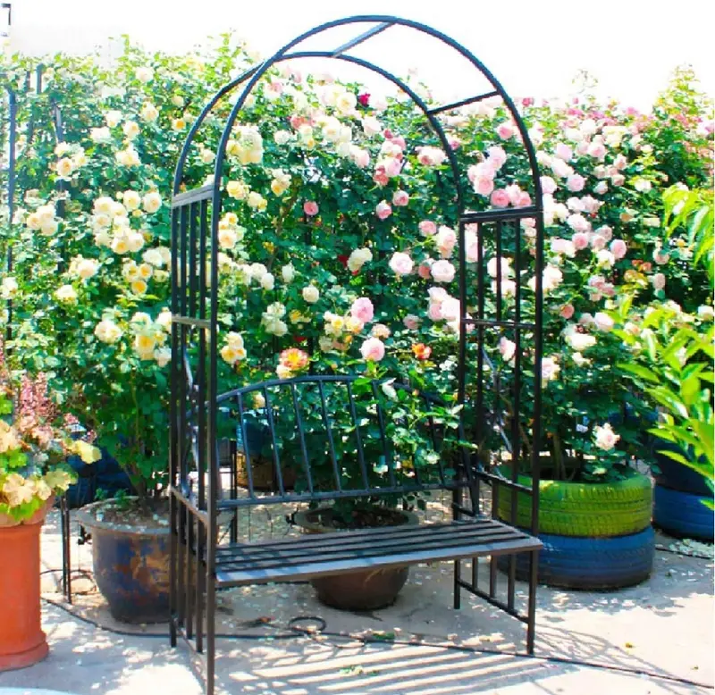 Panchina in Ferro Verniciato con Arco superiore da Giardino 110x50 H205 cm Nero