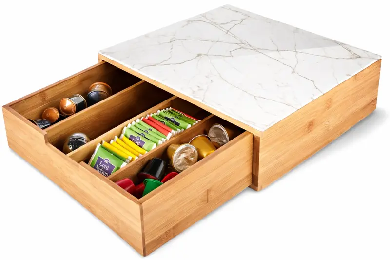 Porta Capsule e Cialde in Bamboo con Cassetto – Organizer Caffè Moderno con Piano in Vetro Temperato Marmorizzato (Bianco/Nero) 30×30×10 cm