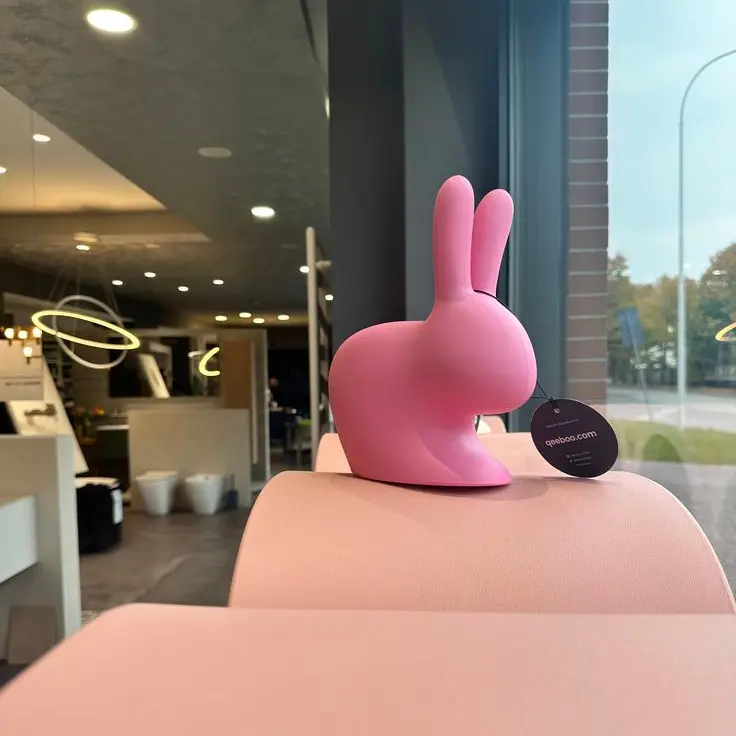 Qeeboo, Rabbit XS Doorstopper, il coniglio Bright Pink