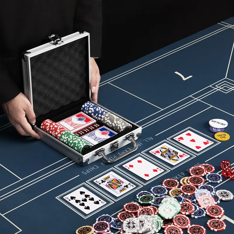 Set Valigetta Poker 100 Chip Fiches in Alluminio 2 Mazzi Texas Hold'em Blackjack
