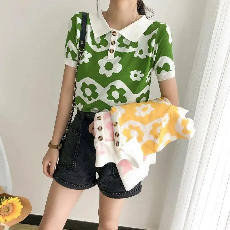 Short-sleeved knitwear