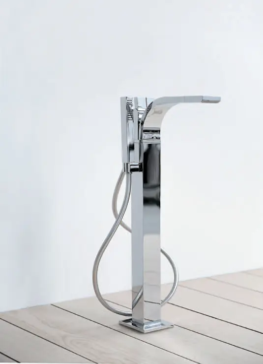 Si Erogatore Vasca Free standing
