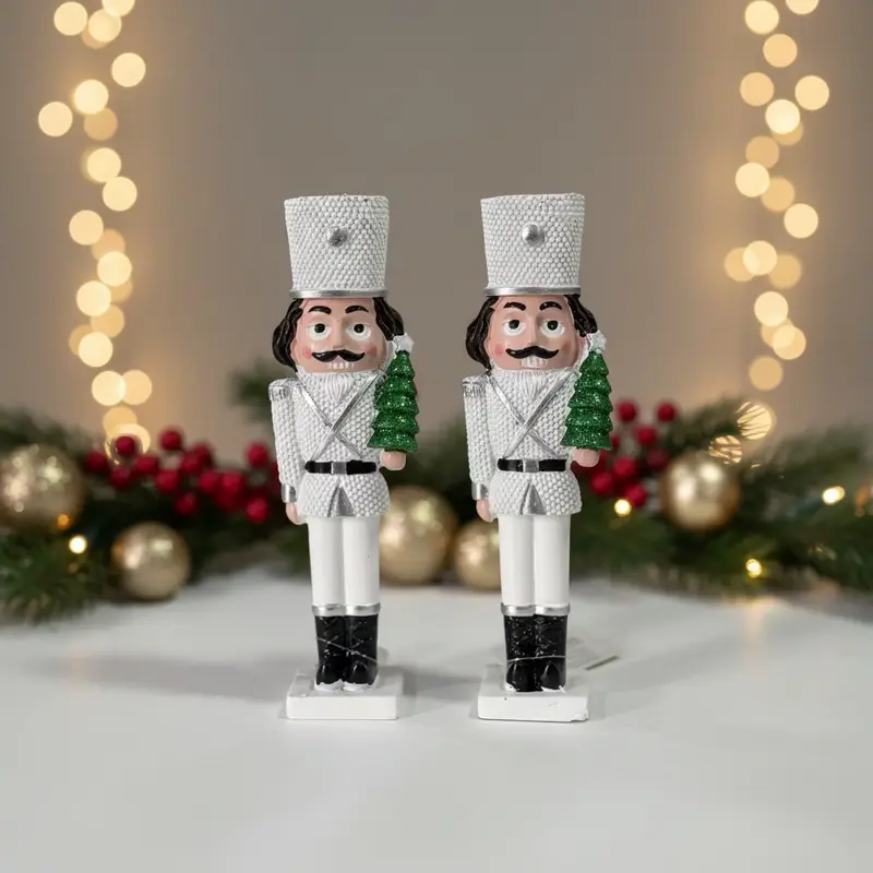Statuina Schiaccianoci Bianco – Decorazione Natalizia in Resina 20 cm