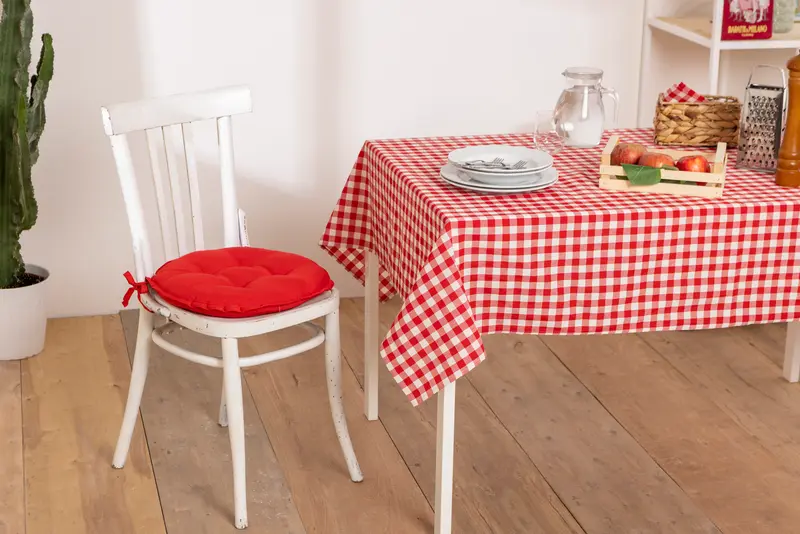 Tovaglia 12 posti 140 x 240 a quadretti stile country colori vari