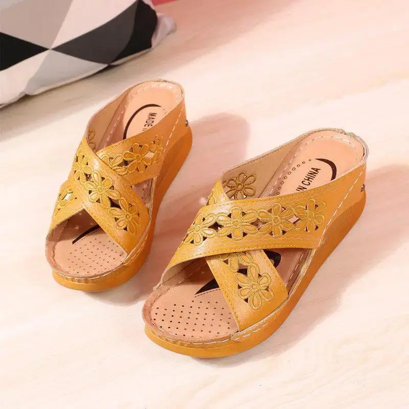 Wear Lightweight Hollow Cross Slippers For Women
